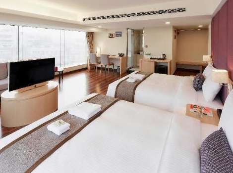 小巨蛋附近高評分飯店