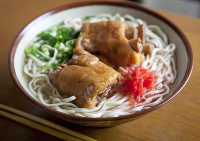 沖繩麵推薦：從湯頭到配料，教你挑選一碗道地琉球美味 post thumbnail image