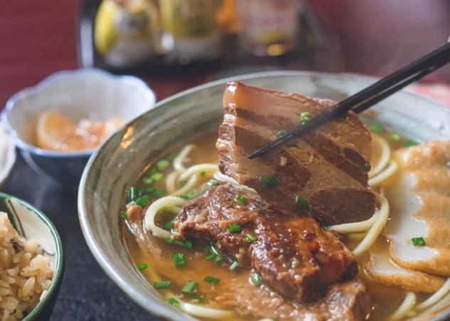 沖繩拉麵推薦：台灣道地沖繩風味拉麵店精選與品嚐攻略 post thumbnail image